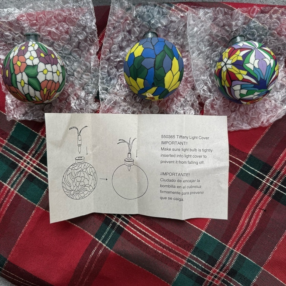 Christmas Around The World - Tiffany Light Covers New In Box